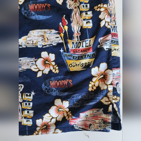 🇺🇲 Wave Shoppe Woody's Bar & Grill Button Down Men's Size Medium - Picture 7 of 9